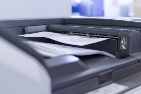 FAXの内容は宝の山？製造業のFAX文化が、Webマーケティングに直結する理由