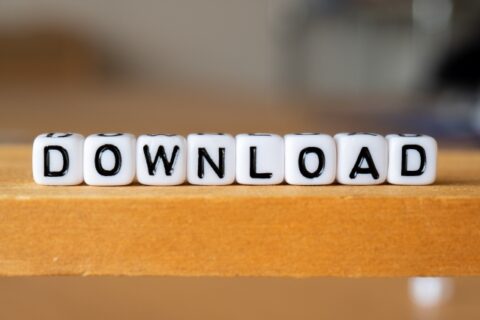 “営業の説明”では選ばれない─スペックで選ばれる標準品は、ダウンロードの仕組みが勝敗を決める